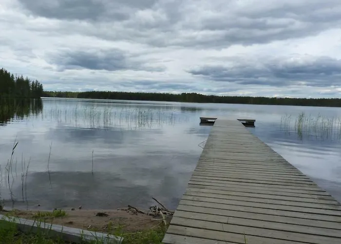 木屋 Karhujaerven Kelopirtit Karhujarvi